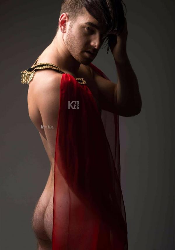 Whoseman-12-芬達Maxime譜出的異國情慾